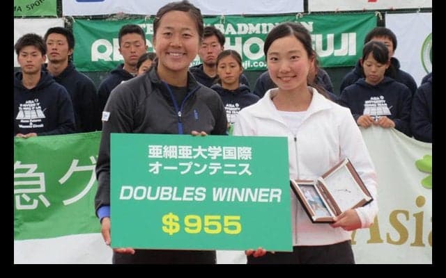  18歳の小堀桃子が高畑寿弥とのダブルスで国際プロ大会初優勝 [亜細亜大学国際女子オープン] 