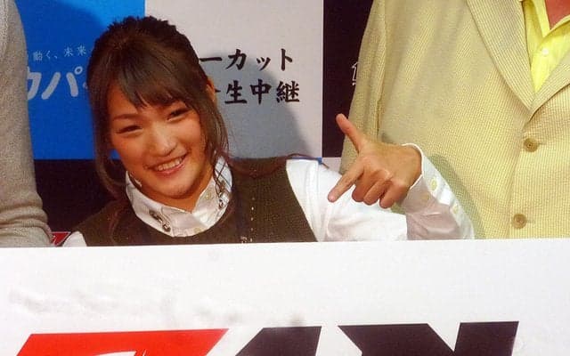 美女格闘家・RENA、傷ついた拳に「強くなっている証」と反響…4.16「RIZIN」参戦