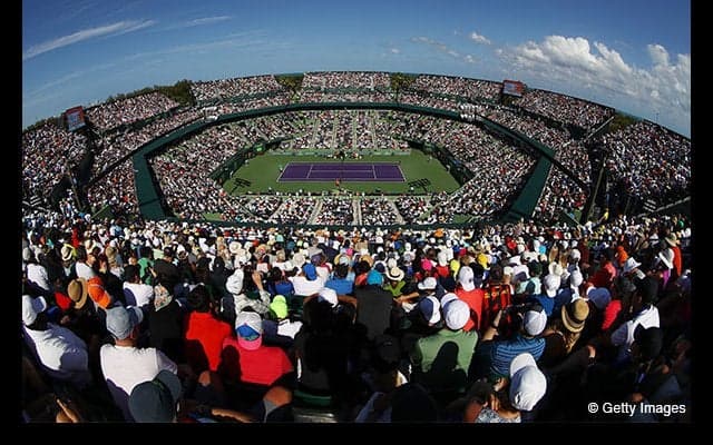  フェデラーは観客の立てる騒音をそう気にせず [マイアミ・オープン] 
