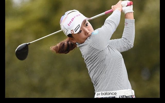 リーダーボードが大きく入れ替わった2日目、雨の葛城でスコアを伸ばした選手は？