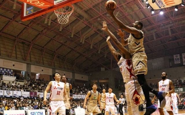 粘り強く取り組んだチームオフェンスが開花した琉球ゴールデンキングス、『サバイバル対決』に連勝して西地区2位に浮上!!