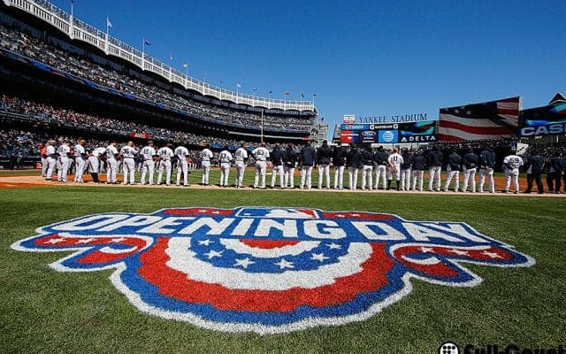 メジャーリーグ開幕日は祝日に値する？　特別な日を彩るさまざまな演出とは