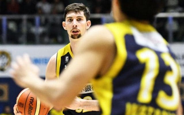 ［CLOSE UP］ライアン・ロシター（栃木ブレックス）得点とリバウンドにフル回転、接戦をモノにする『エースの仕事』