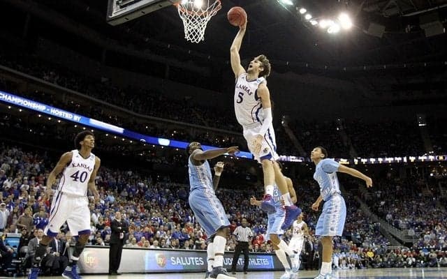 日本スポーツ界を変えるきっかけは「大学スポーツ」にあり…明治大学が抱える悩みとは