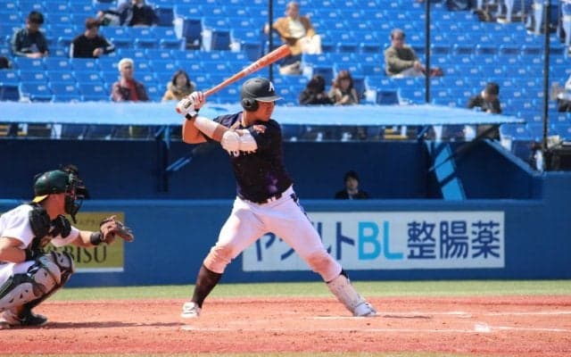 頓宮裕真の連日の活躍で亜細亜大がサヨナラ勝ち。専修大から連勝奪う【東都大学野球】