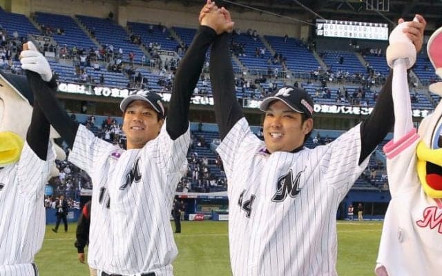 千葉ロッテが5対1で北海道日本ハムに勝利！ドラ1ルーキー・佐々木が初白星！