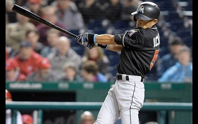 イチローはニゴロ、田澤純一が勝ち越しソロを被弾…マーリンズは延長で競り勝つ