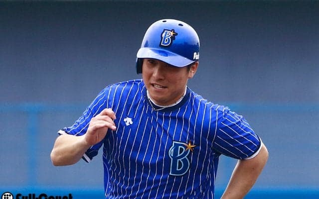 DeNAドラ9佐野が代打でプロ初安打＆打点！　プロ入り7打席目で同点打