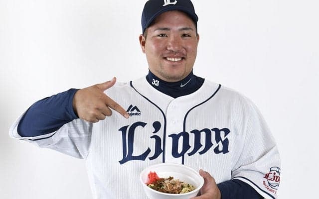 西武が21日から山川穂高プロデュースの「山川のあぐーまぜソバ」を発売