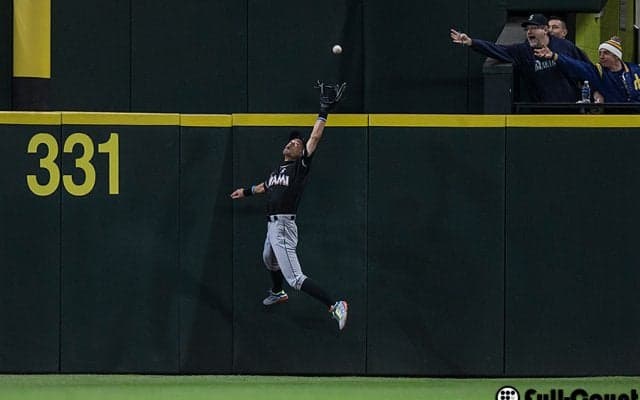 メジャー17年目で初、イチロー古巣球場での左翼守備に「変な感じがした」