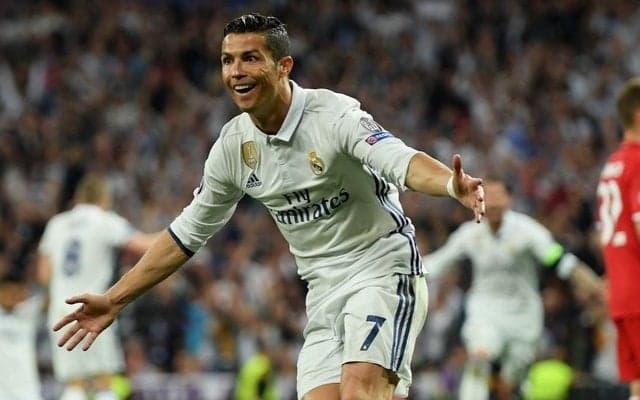 レアルがCLで7年連続の4強入り…ロナウドがハットトリックで通算100得点達成