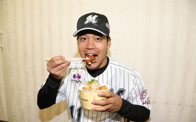 ロッテが「佐々木千隼の鳥丼」発売　「この丼がファンの方に愛されるように」