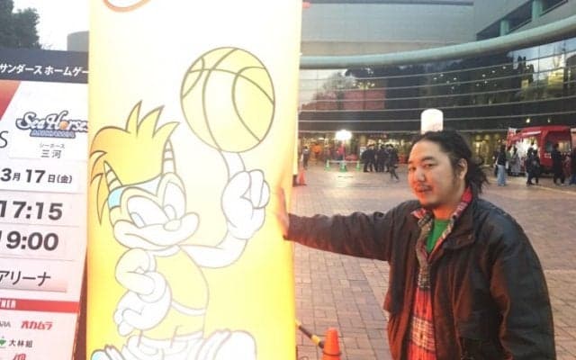 「バスケがなんぼのもんじゃーい!!」Jリーグファンが『仁義なき戦い』気分でBリーグ観戦→飲み放題で死亡ww【壱の巻】