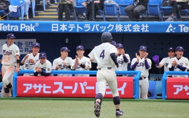 明大が4点差を覆して早大に逆転勝利！齊藤好リリーフ＆河野3打点【東京六大学野球】