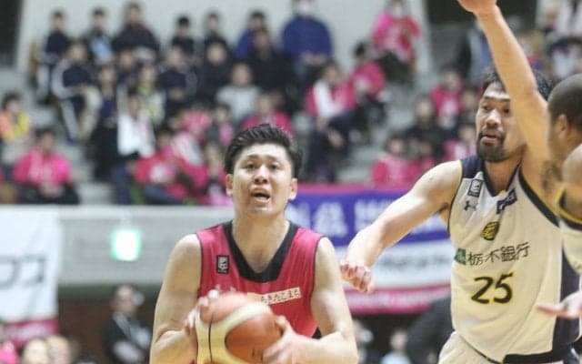 秋田ノーザンハピネッツ、首位の栃木ブレックスを相手に粘りのバスケを展開するも勝負どころでメンタルの差を露呈