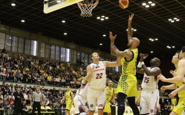 内と外のバランスが取れた攻撃＆ファジーカス対策、サンロッカーズ渋谷が「シーズンで一番良いバスケ」で王者川崎を撃破