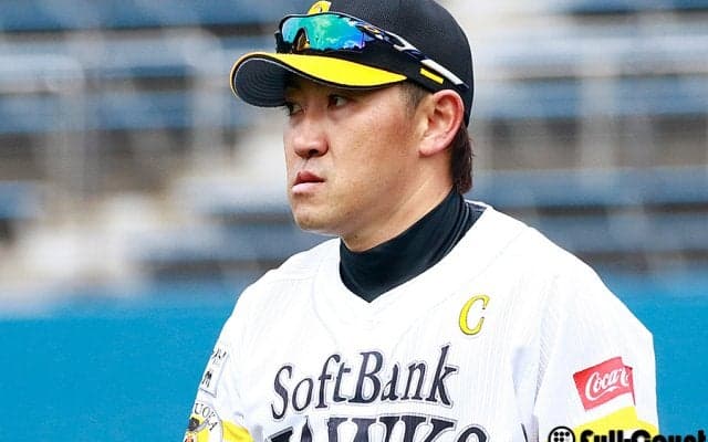 ソフトバンク内川ヒヤリ！　練習中に打球直撃で病院直行も試合は出場へ