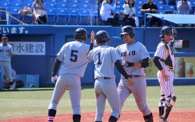 一挙10得点の猛攻！慶大が4番・岩見の満塁弾などで大勝！【東京六大学野球】