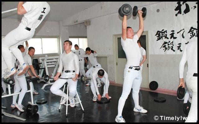 【大分商業】公立の雄が試みる「強い体」を求める大変革