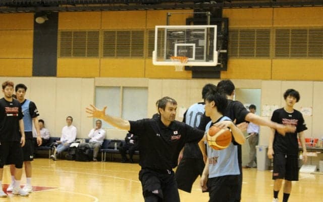 男子日本代表の第4次強化合宿第2班、トランジション強化とピック＆ロールの動きの確認で、世界と戦う術を習得