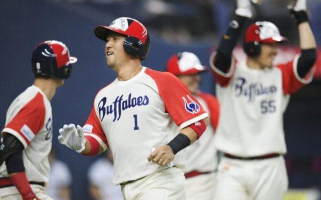 モレルが走者一掃タイムリー！コークが2勝目！