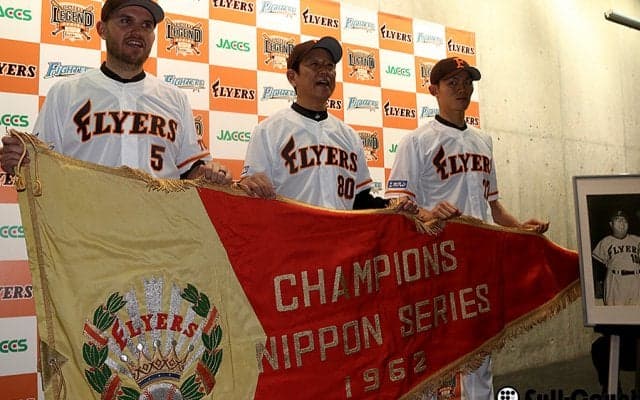 日ハム、主催5試合で東映時代の復刻ユニ着用へ　栗山監督「恥じぬ戦いを」