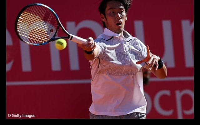 バルセロナ8強の杉田祐一はデル ポトロに敗れて大会初勝利ならず [エストリル・オープン]