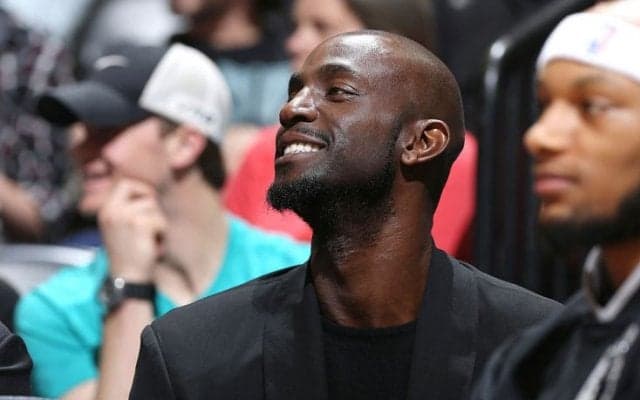 キャブズ指揮官、ボーガット離脱のピンチを受けてケビン・ガーネットに現役復帰を打診するも「戦力はあるだろ」