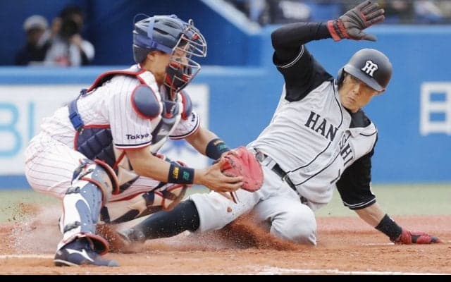 鳥谷復活タイムリー＆福留4安打で阪神勝利！東京ヤクルトはミス連発…