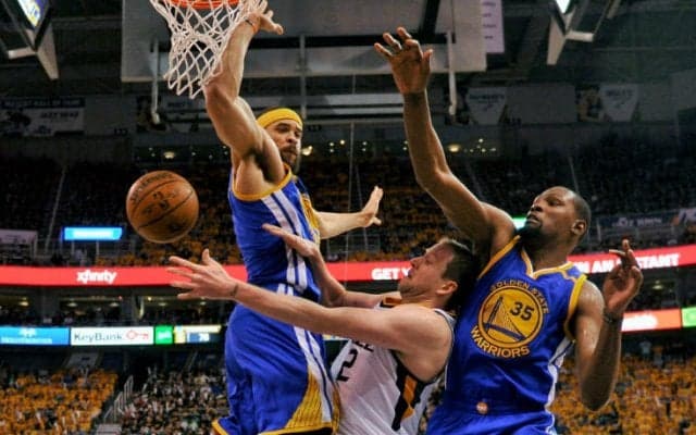 堅守をこじ開けるデュラントが存在感を発揮、終盤に勝負強さを発揮したウォリアーズがジャズを91点に封じ決勝進出へ王手