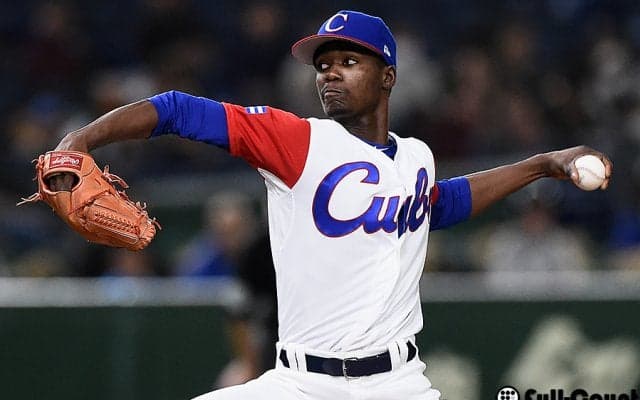 ソフトBがキューバ選手の獲得発表　左腕モイネロ＆“二刀流”コラスと育成契約