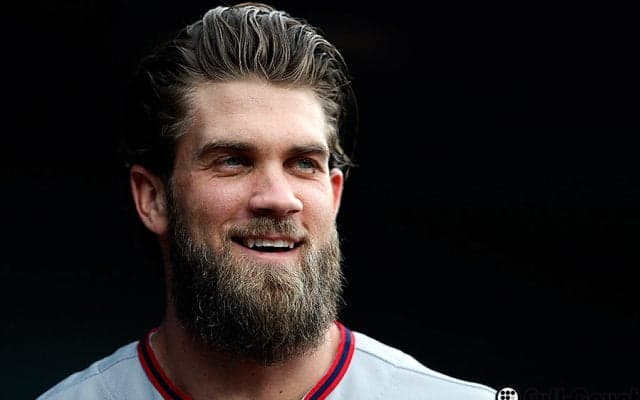 ハーパーが160キロ超の送球で本塁生還阻止　「自己最速」で敵地沸かせる