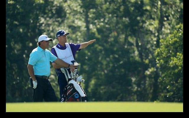 「ダイスケ、ヒデキのそばにいってやれ」ミケルソンのキャディがとったスポーツマンシップ