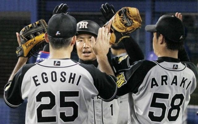 鳥谷がタイムリー＆1号弾！メッセンジャーが無傷5勝目！