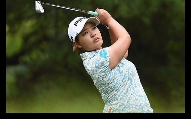 「67」の鈴木、後続に3打差をつけてツアー4勝目に王手！　イ・ボミは今季2度目の予選落ち