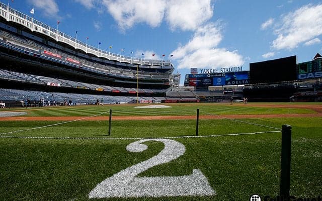 ジーター氏、永久欠番式典に松井氏参列　満員の球場「ジーター」大合唱