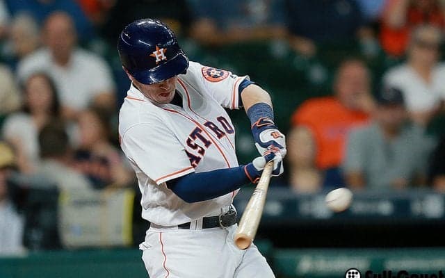 アストロズ三塁手、憧れの“ジーターの日”に満塁弾　「背番号2の魔法」