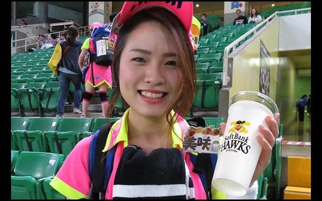 「福岡発　売り子名鑑」昔は野球少女、最年少から5年目迎えた21歳の大学3年生