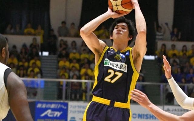 ［CLOSE UP］熊谷尚也（栃木ブレックス）「ボールを寄こせ」の気合いで逆襲を演出、三河の消耗を誘って勝利の立役者に