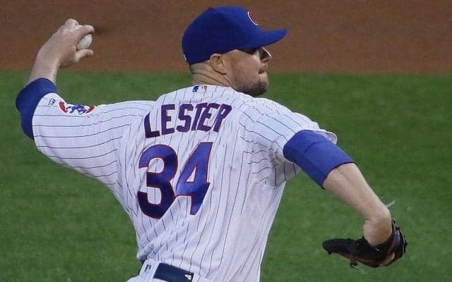 カブスのレスターが完投勝利、クエトとの投げ合いを制して今季3勝目