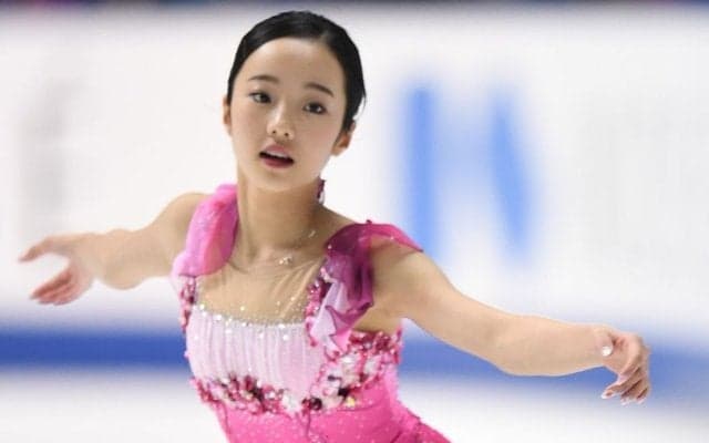 本田真凜、妹・望結が指導のポーズでパシャリ…「プロ顔負けのモデルとカメラマン」と反響