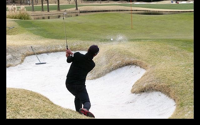 止めたいときは左を向いて左に振る！堀川未来夢のボールを止めるバンカーショット