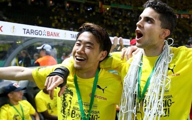 香川真司、ドイツ杯優勝の喜び…ファンと一緒に「カップを高くかかげたと思ってます」