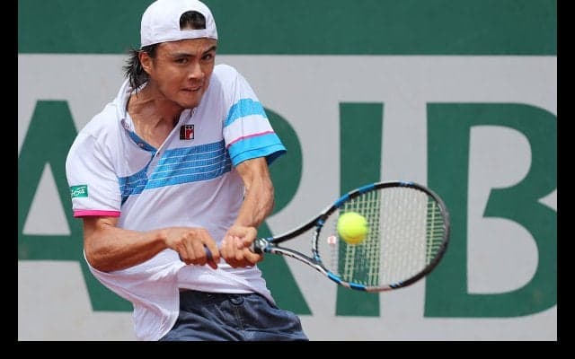 ダニエル太郎が元世界14位のヤノビッチを下して2年連続2回戦へ [全仏オープン]