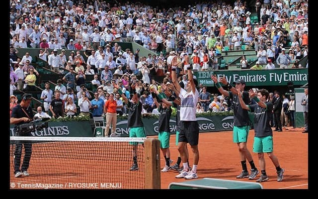 アガシを携え、ジョコビッチがタイトル防衛に向けてスタート [全仏オープン]