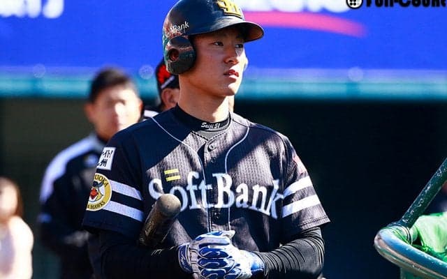 ソフトB上林、8号2ランもお立ち台で大ポカ!?　「忘れてた…」