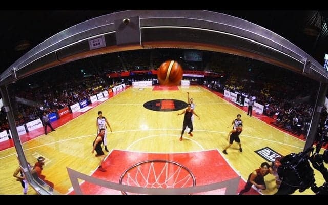 Bリーグ「アルバルク東京vs栃木ブレックス」戦をVR映像で配信