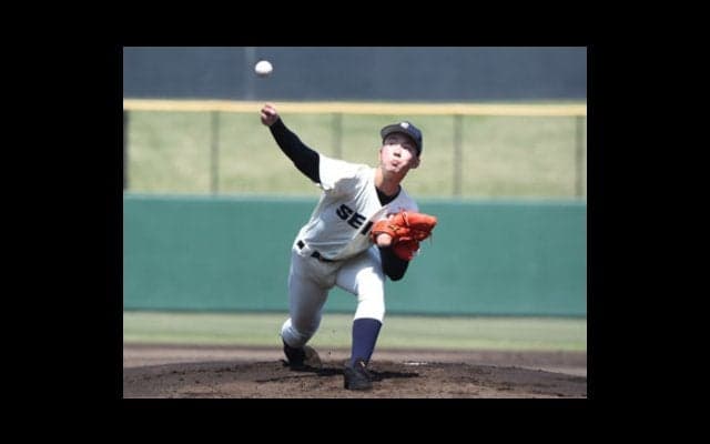 神奈川の夏を熱くする高３右腕。強豪封じにスカウトも名将もニンマリ