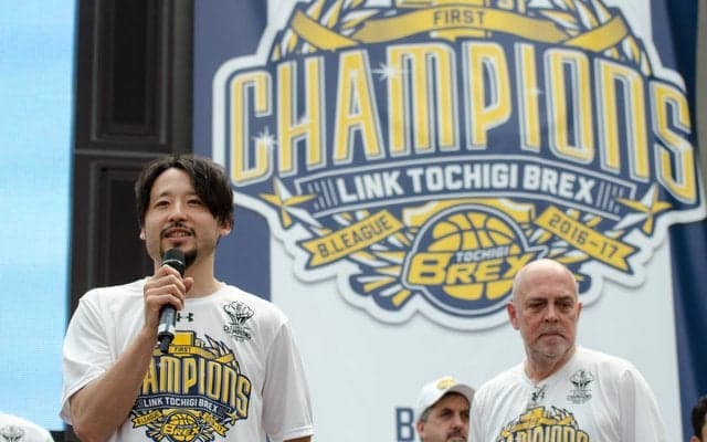 Bリーグ初代王者栃木ブレックス、地元でファンに優勝報告会「皆さんの力があったから」