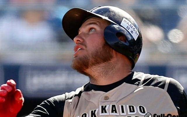 甲子園ため息　レアードが巨体横っ飛びの美技！